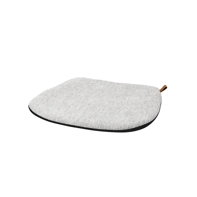 Patio Chair no. One - Cushion van SACKit in Cobana Sand Melange – productfoto
