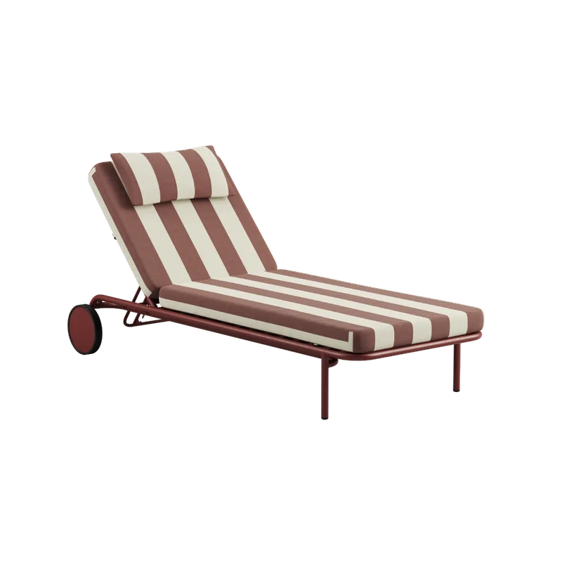 Mollis Sunbed by SACKit in Renesse Chestnut – product photo