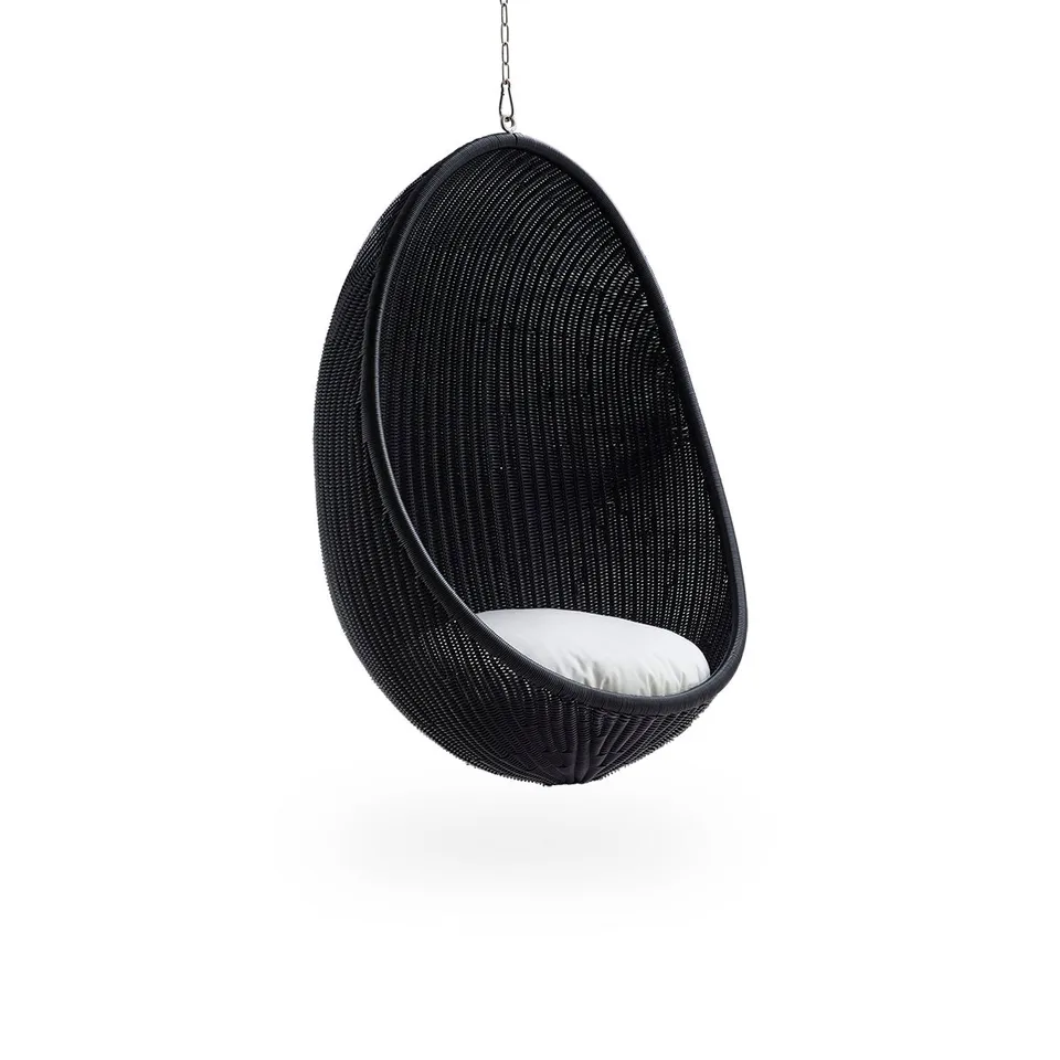 Hanging Egg Exterior Chair van Sika-Design in Black core weave, ArtFibre & Aluminium, Tempotest, White (B450), Geen – productfoto 2 van 2