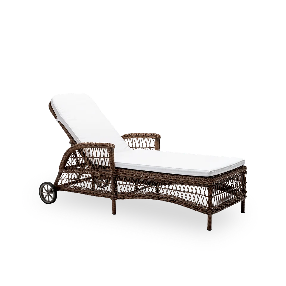 Daisy Exterior Sunbed van Sika-Design in Brown, ArtFibre & Aluminum, White (CY101), Geen – productfoto 2 van 2