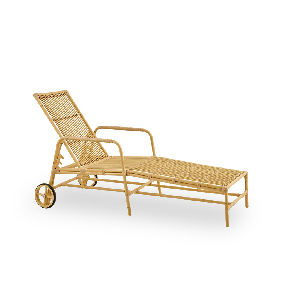 Josephine Exterior Sunbed by Sika-Design in Dove White, Aluminium & ArtFibre, None – product photo 1 of 4
