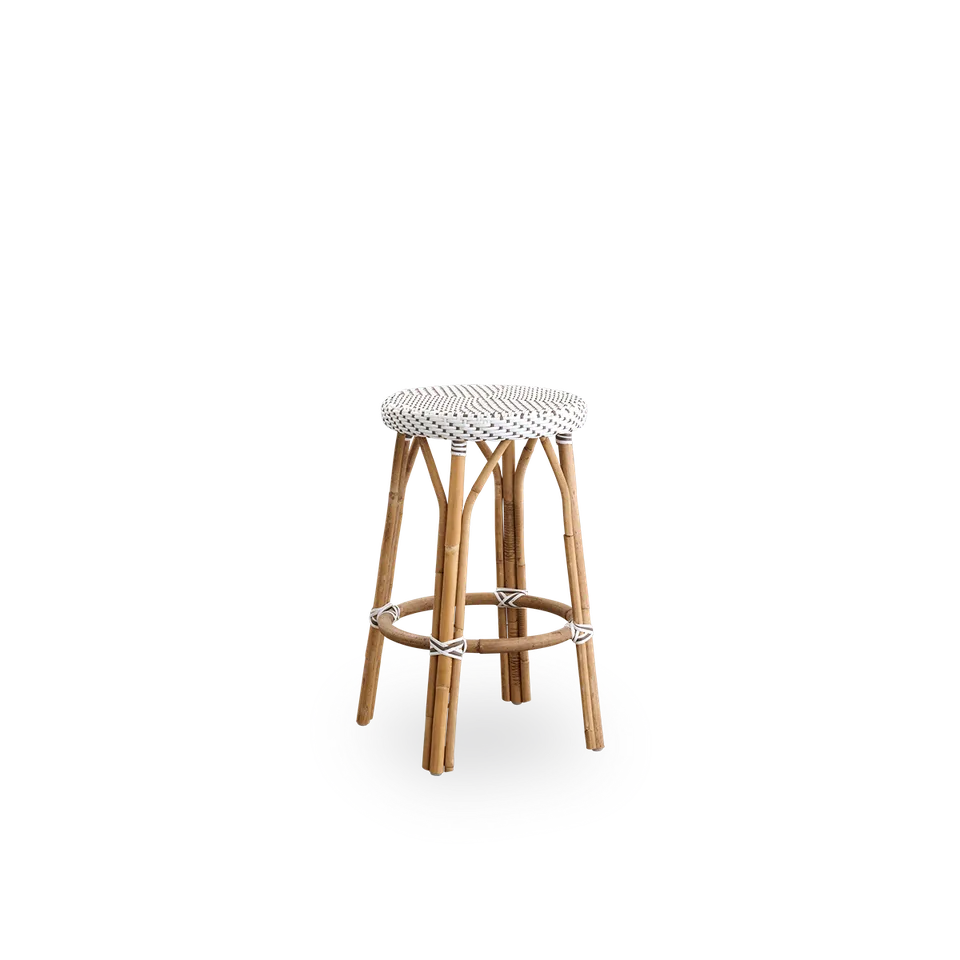 Simone Counter Stool von Sika-Design in White w/ cappuccino dot ArtFibre, Skin on – Rattan frame – Produktfoto