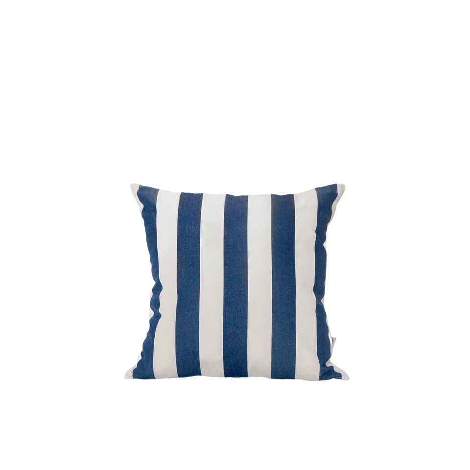 Cushion Exterior | 50X50 cm de Sika-Design en Broad Striped, Navy – White (A681) – photo du produit 2 sur 2