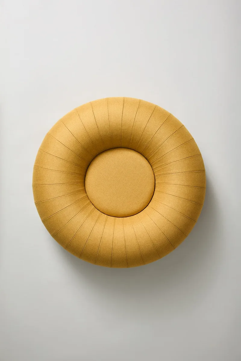 FLOAT, MEDIUM, OCHRE van Studio About – productfoto