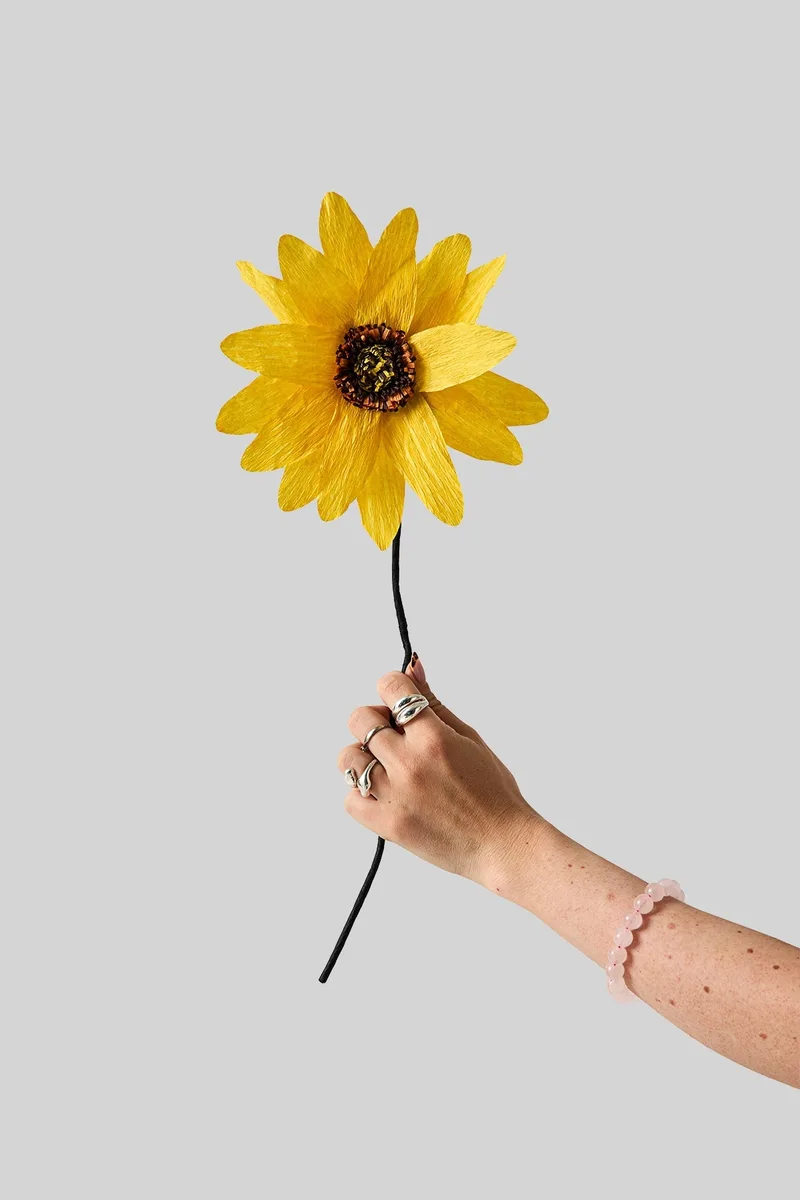 PAPER FLOWER, SUNFLOWER, YELLOW van Studio About – productfoto