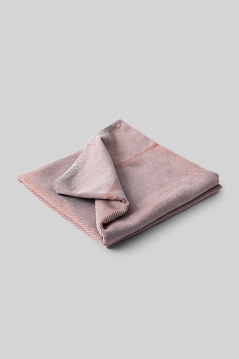 THROW, RED/LIGHT BLUE von Studio About – Produktfoto