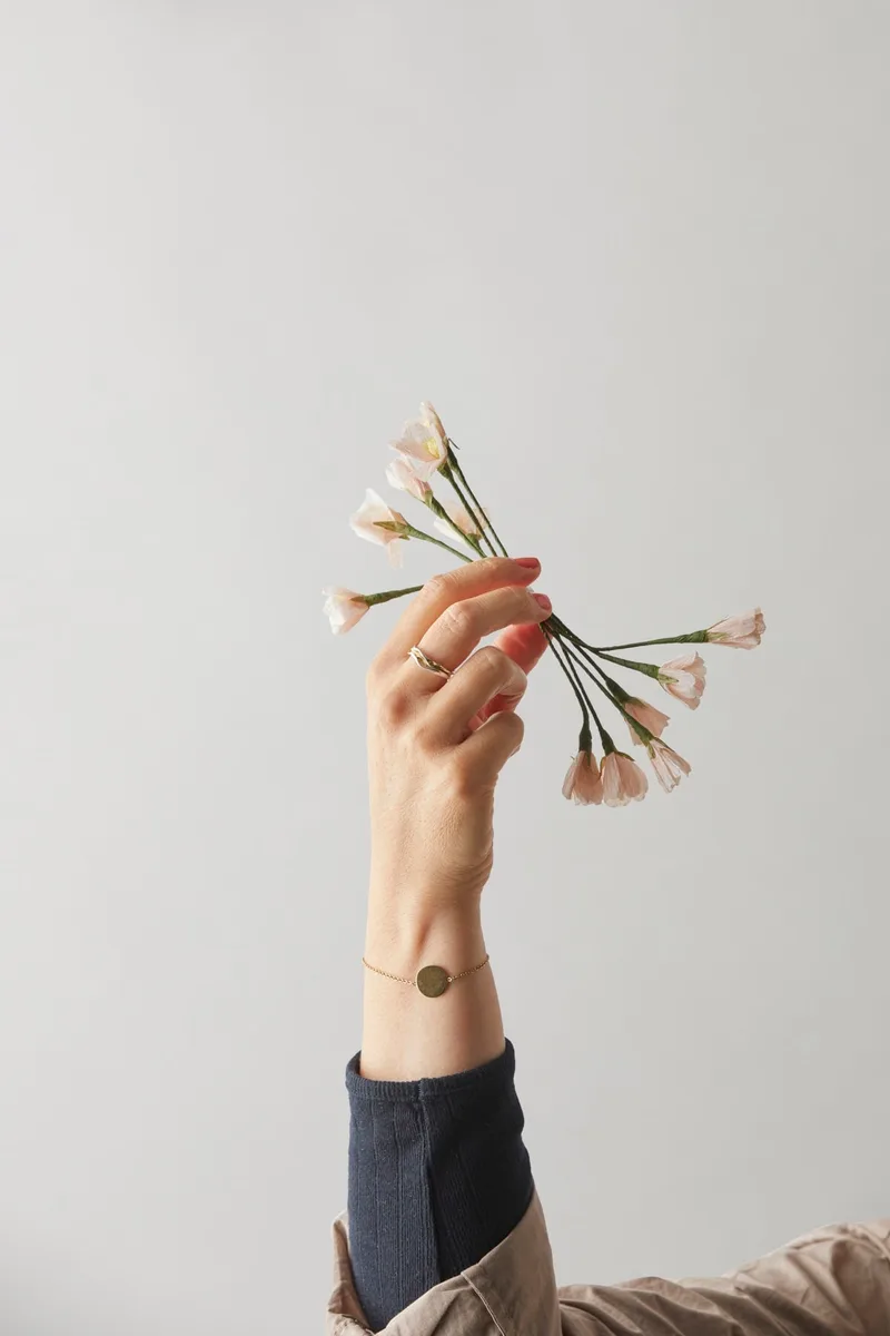 PAPER FLOWER, APPLE FLOWER, ROSE von Studio About – Ambientefoto