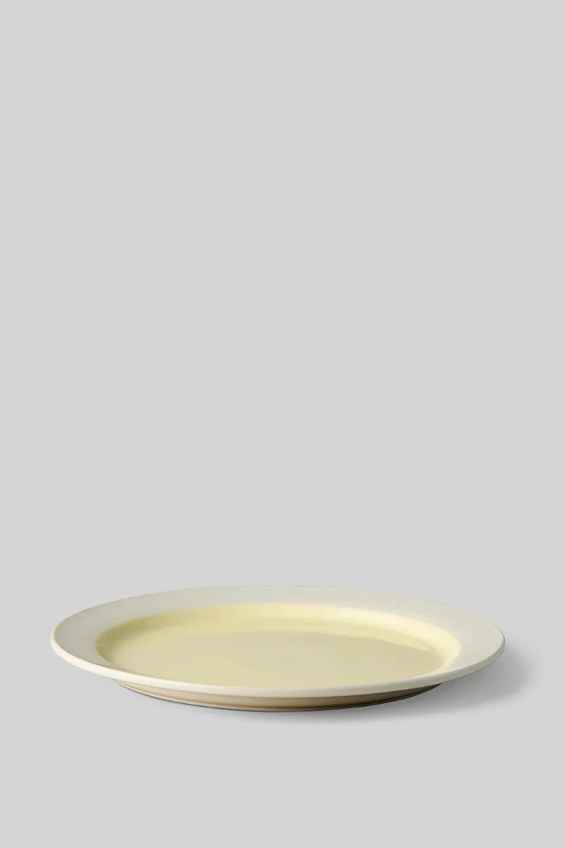 CLAYWARE, PLATE, LARGE, 2 PSC, IVORY/YELLOW van Studio About – productfoto