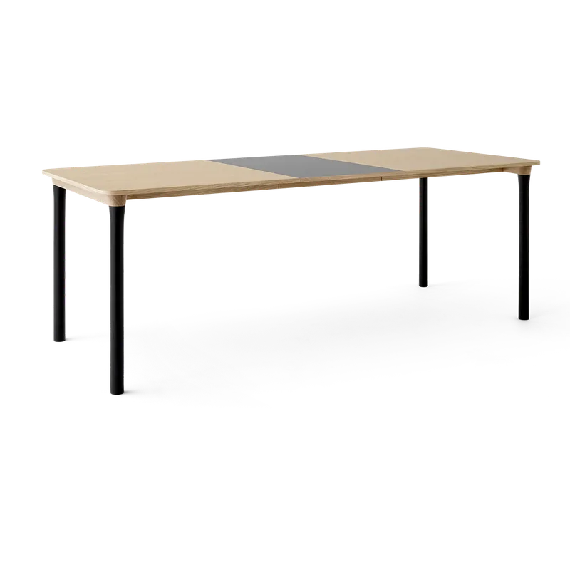 Arc Dining Table von TAKT in Natural oak and black beech, Oak veneer, Ext-50 0752 Light grey nano laminate – Produktfoto 2 von 2