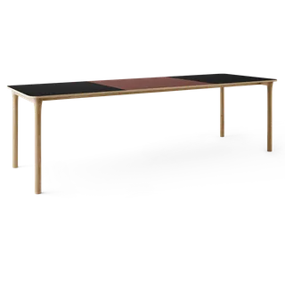 Arc Dining Table von TAKT in Natural oak and Natural oak, 0720 Black nano laminate, Ext-92 0751 Deep red nano laminate – Produktfoto 2 von 2