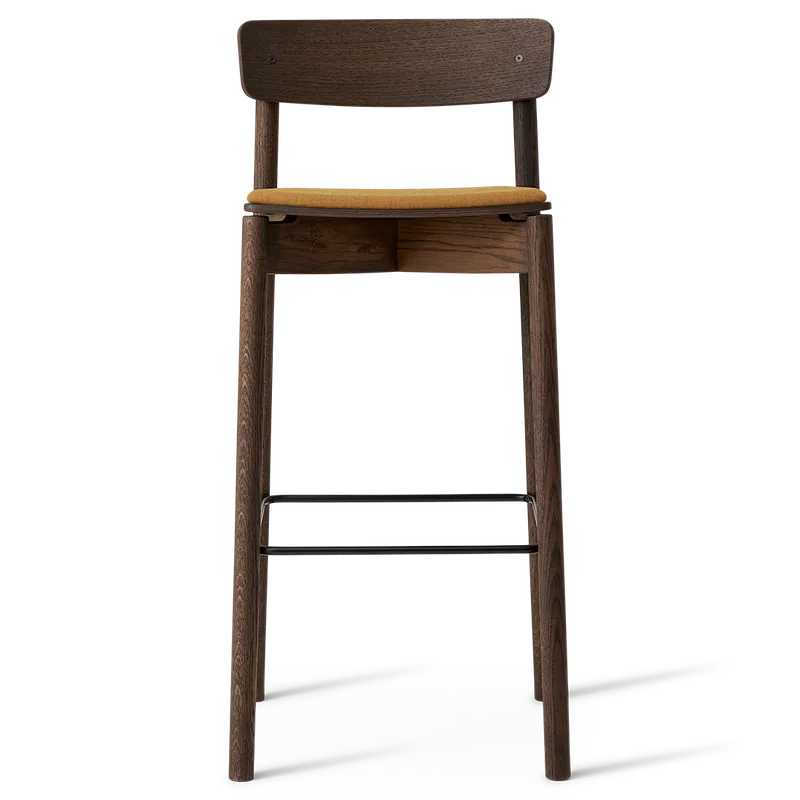 Cross Bar Chair van TAKT in 75 cm, Smoked oak, Remix 422 Golden ochre – productfoto 2 van 2