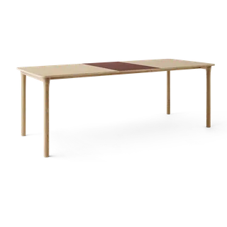 Arc Dining Table von TAKT in Natural oak and Natural oak, Oak veneer, Ext-50 0751 Deep red nano laminate – Produktfoto 2 von 2
