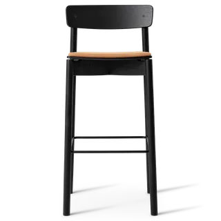 Cross Bar Chair van TAKT in 75 cm, Oak black, Dunes cognac leather – productfoto 2 van 2