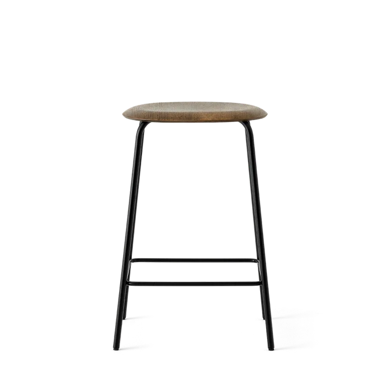 Studio Bar Stool de TAKT en 65 cm, Smoked oak veneer – photo du produit 2 sur 2