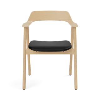 Bow Chair van TAKT in Oak Matt lacquer, LEAP® black – productfoto 2 van 2