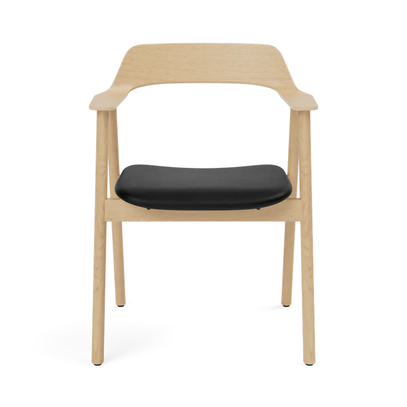 Bow Chair van TAKT in Oak Matt lacquer, LEAP® black – productfoto 2 van 2