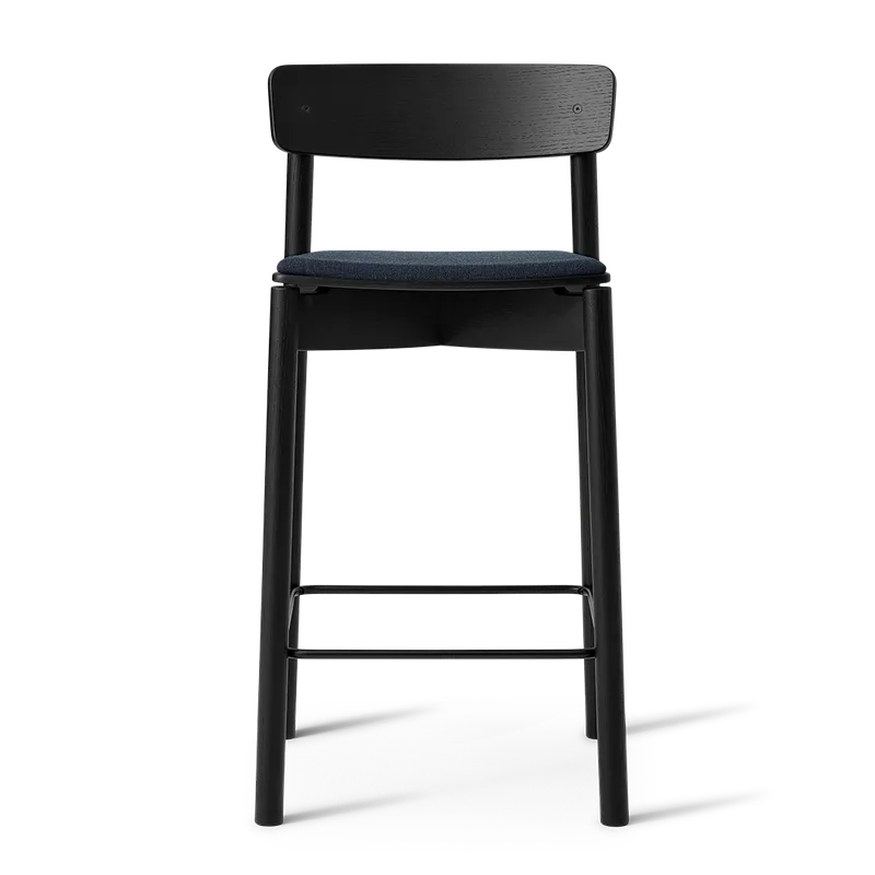 Cross Bar Chair by TAKT in 65 cm, Oak black, Dunes black leather – product photo 2 of 2