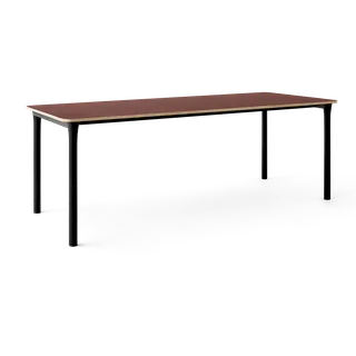 Arc Dining Table de TAKT en Black oak and black oak, 0751 Deep red nano laminate, Ext-50 0751 Deep red nano laminate – photo du produit 2 sur 2