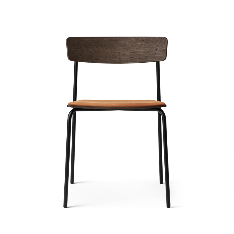 Cross Chair Tube van TAKT in Black tube, Smoked Oak, Spoor Zea Cognac Leather – productfoto 2 van 2