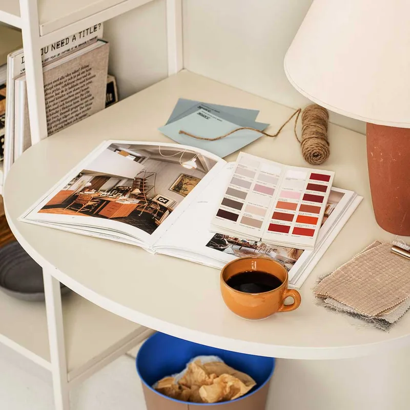 Skrivbordsskiva Round by TÔNN furniture – interior photo