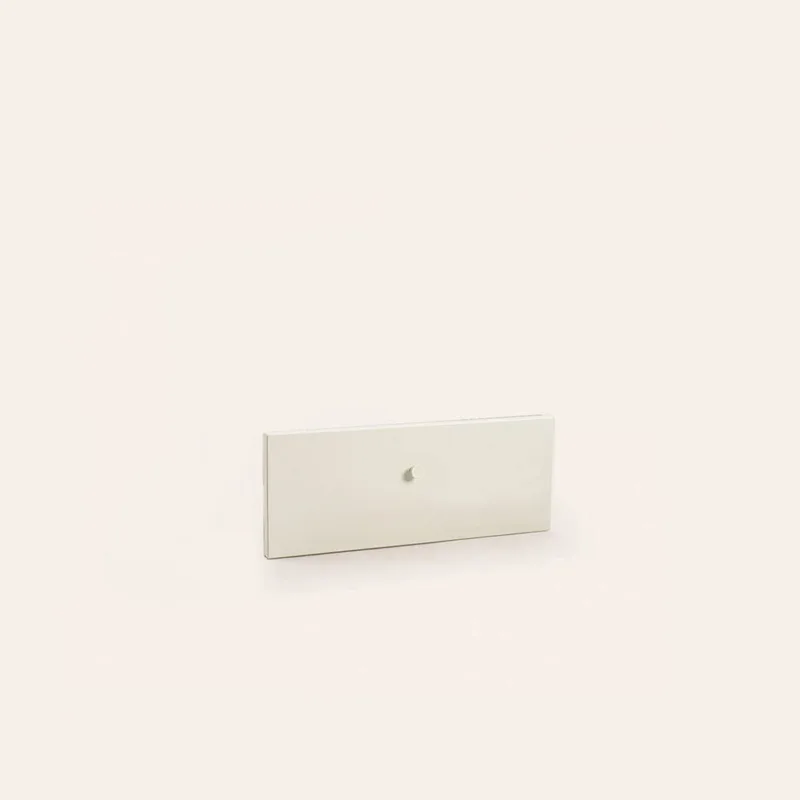 Hurtsfront med knopp smal övre – Off-white by TÔNN furniture – product photo