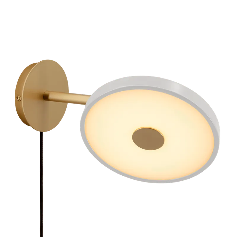 Asteria Short | væglampe by UMAGE in Brass, Nuance Mist, Not Hardwired – product photo