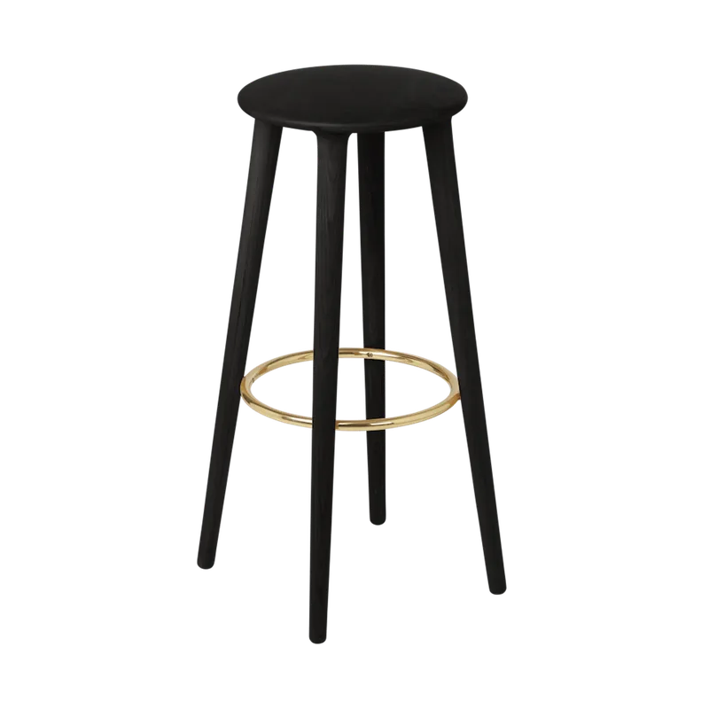 The Socialite | barstol van UMAGE in Black Oak – productfoto