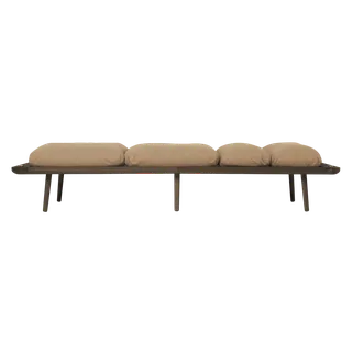 Lounge Around | daybed, Horizons de UMAGE en Dark Oak, Sugar Brown – photo du produit 2 sur 2