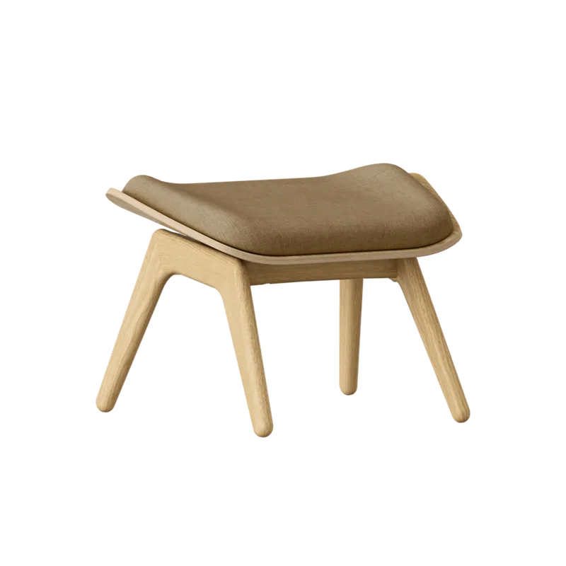 The Reader | ottoman van UMAGE in Oak, Sugar Brown – productfoto