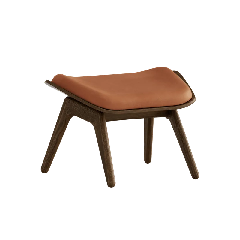 The Reader | ottoman van UMAGE in Dark Oak, Dunes Rust – productfoto