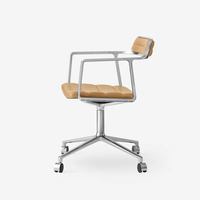 Swivel Chair | 452 von Vipp – Produktfoto