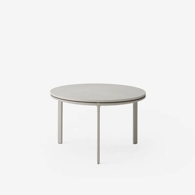 Open-Air Coffee Table von Vipp – Produktfoto