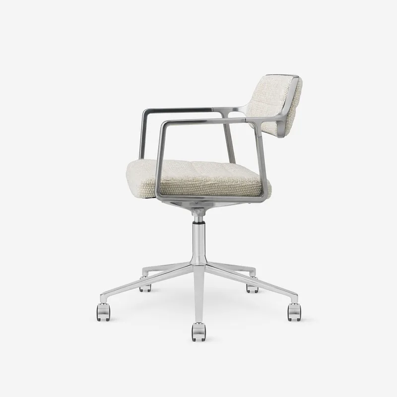 Swivel Chair | 453+ von Vipp – Produktfoto