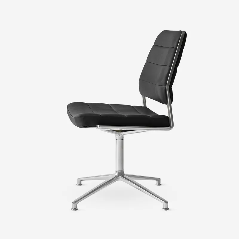 Swivel Chair | 454 by Vipp – product photo