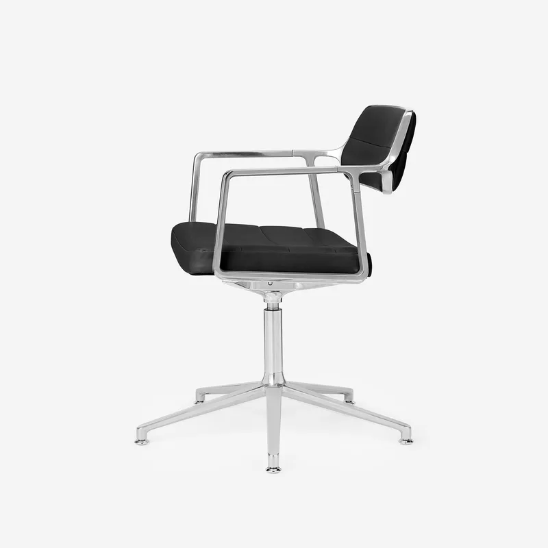 Swivel Chair | 453+ von Vipp – Produktfoto