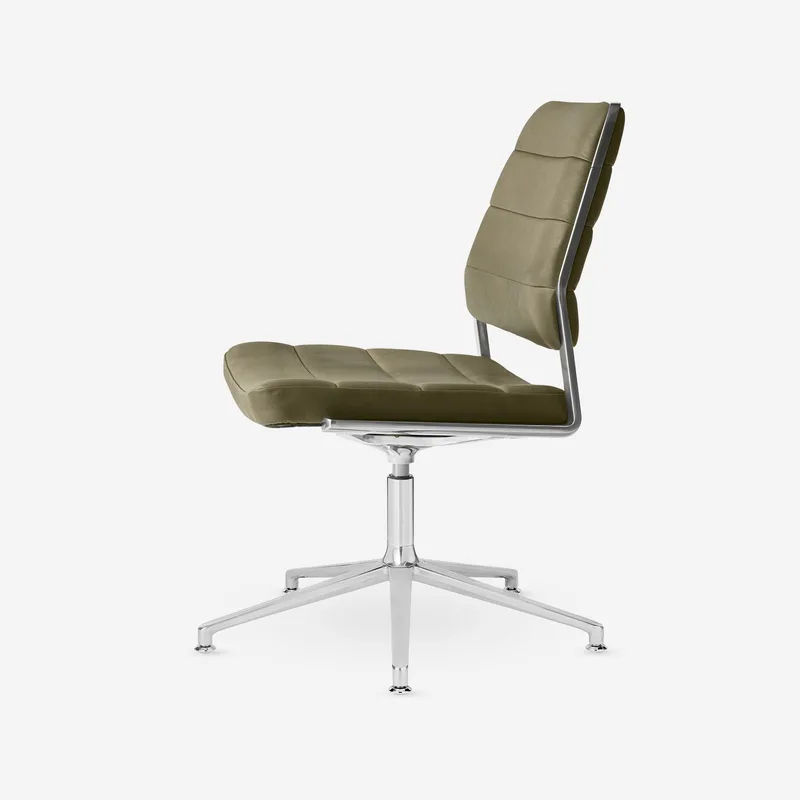 Swivel Chair | 454+ von Vipp – Produktfoto