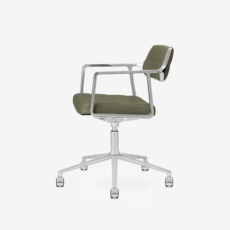 Swivel Chair | 453+ von Vipp – Produktfoto
