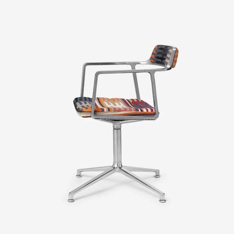 Swivel Chair | Todos Santos by Vipp – product photo