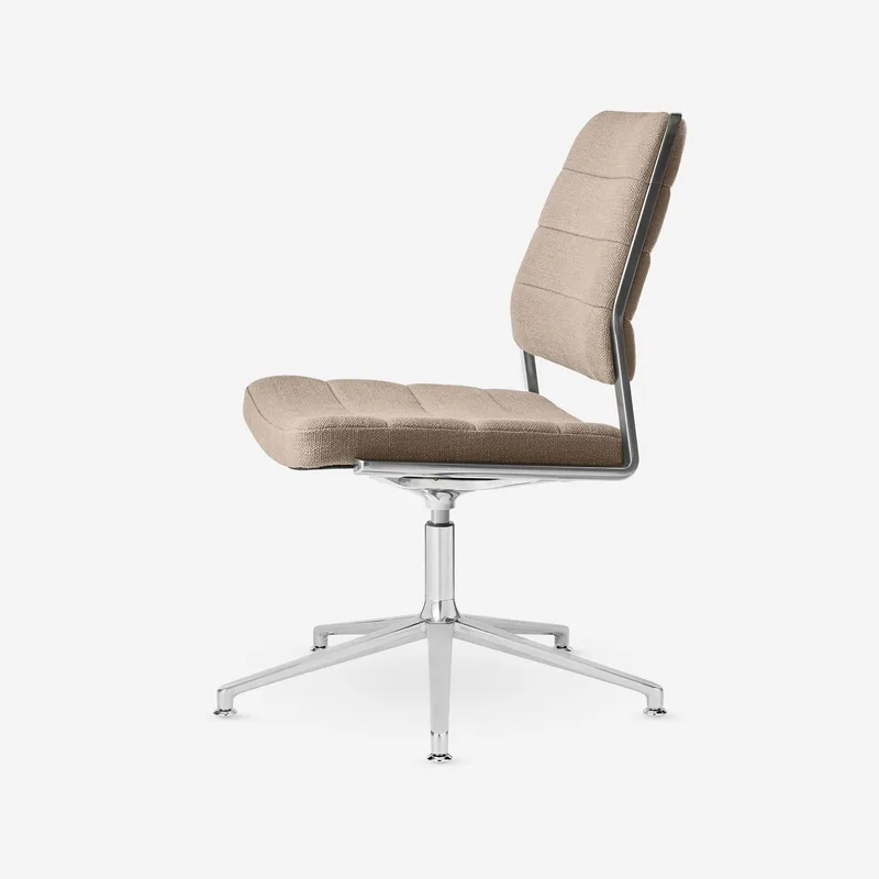 Swivel Chair | 454+ von Vipp – Produktfoto