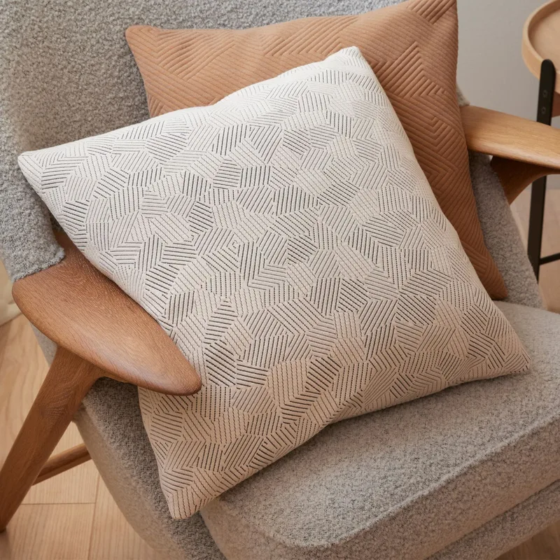 Warm Nordic Cushion von Warm Nordic – Ambientefoto