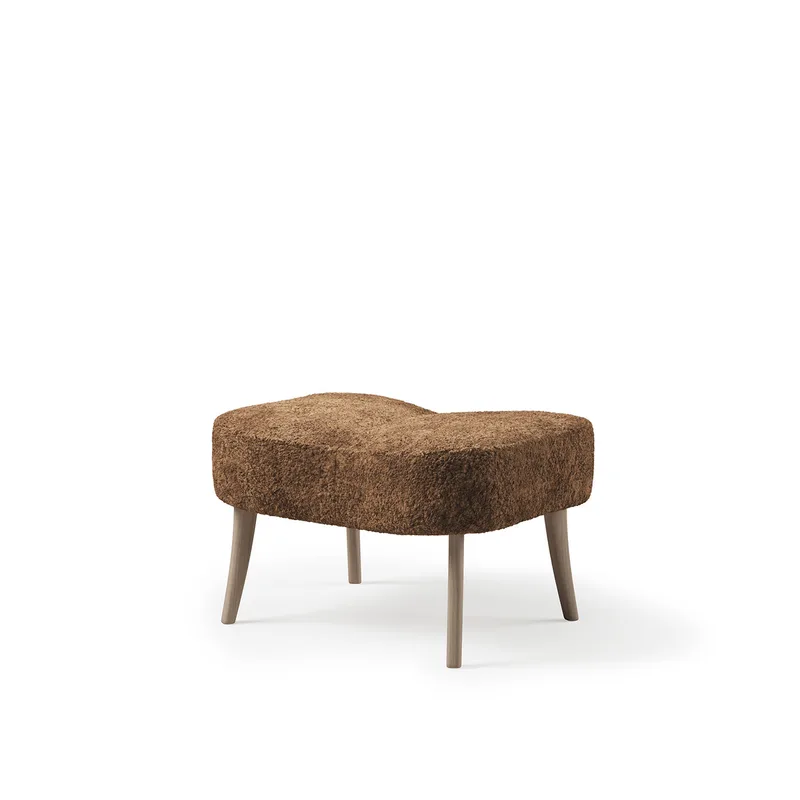 Pragh Footstool von Warm Nordic – Produktfoto