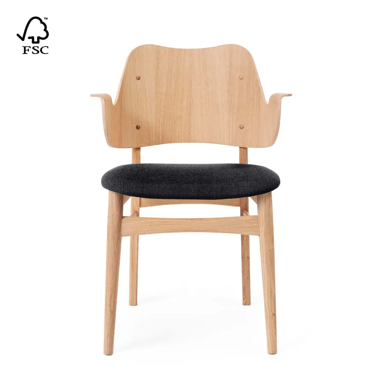 Gesture Chair van Warm Nordic – productfoto