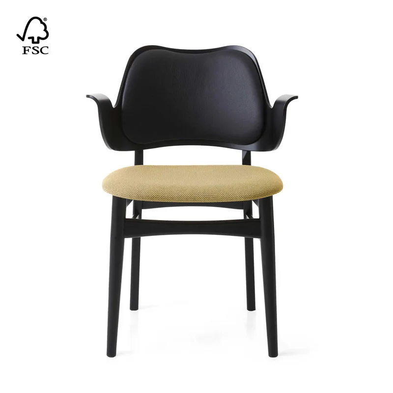 Gesture Chair van Warm Nordic – productfoto