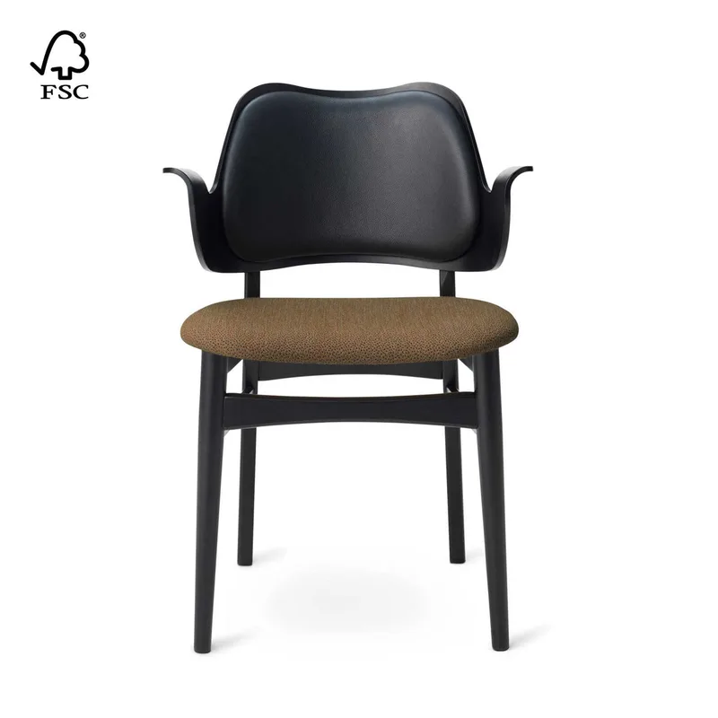 Gesture Chair van Warm Nordic – productfoto