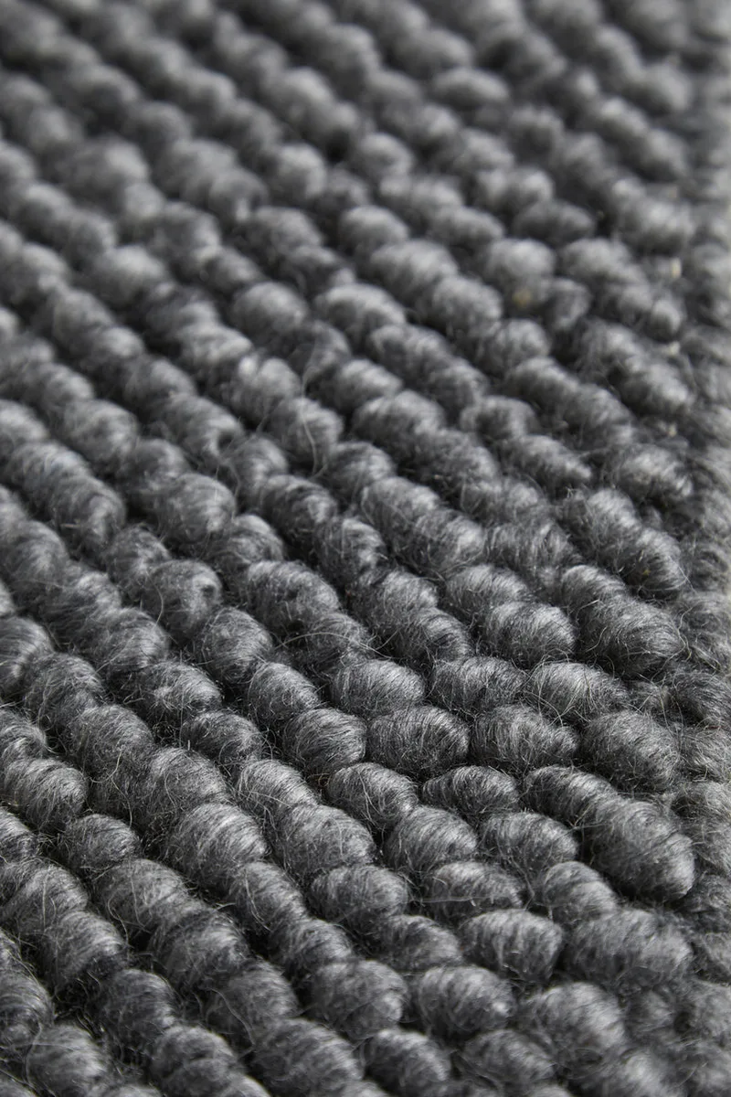 Tact Tæppe (200 x 300) by WOUD in Antracitgrå – interior photo 1 of 4