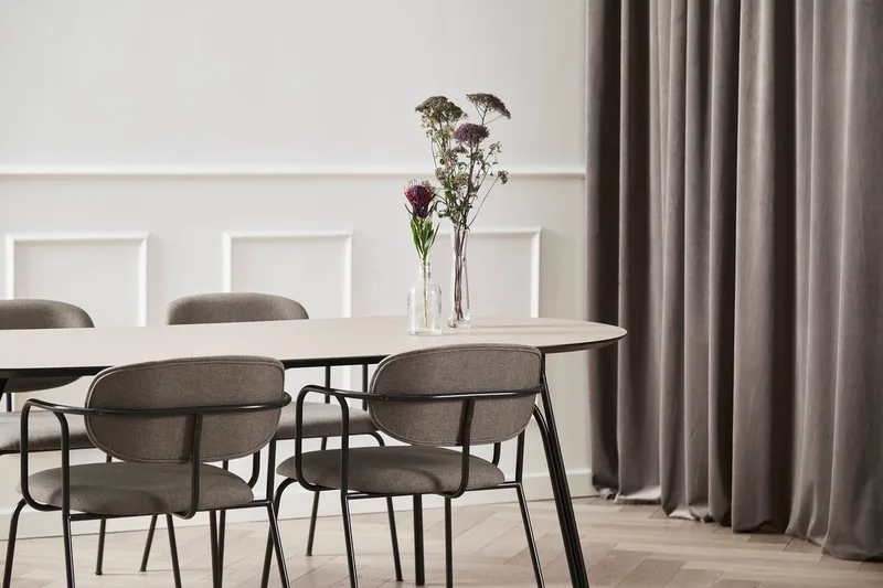 Tree Spisebord (220 cm) by WOUD in Beige/Sort – interior photo 3 of 4