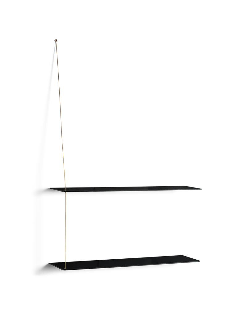 Stedge Hylde von WOUD in 80 cm, Messing, Sort (2 hylder) – Produktfoto