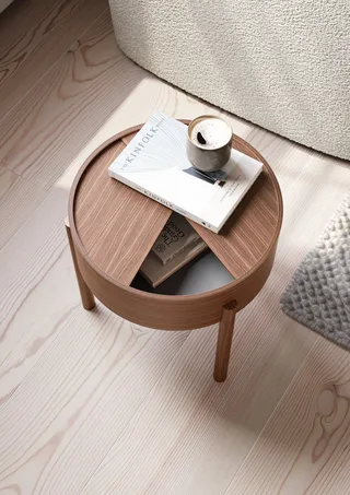 Arc Sidebord (42 cm) by WOUD in Valnød – interior photo 4 of 4