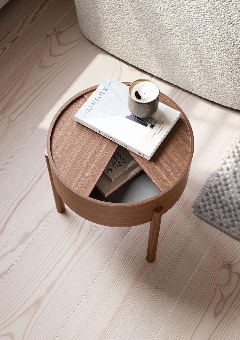 Arc Sidebord (42 cm) by WOUD in Valnød – interior photo 4 of 4