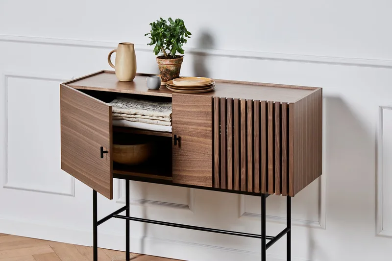 Array Skænk (120 cm) by WOUD in Valnød – interior photo 2 of 3